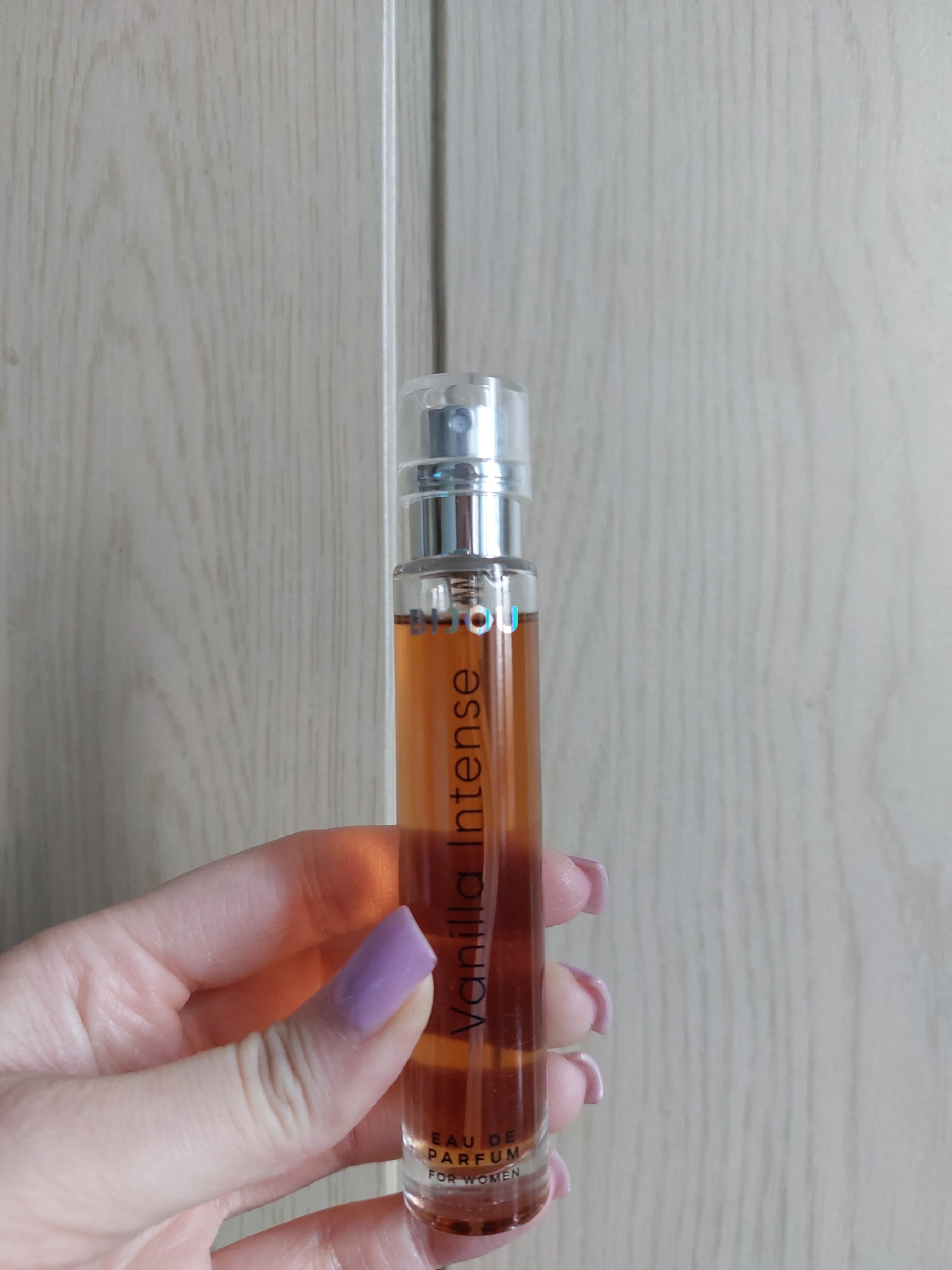 Линдси Ваниль 18